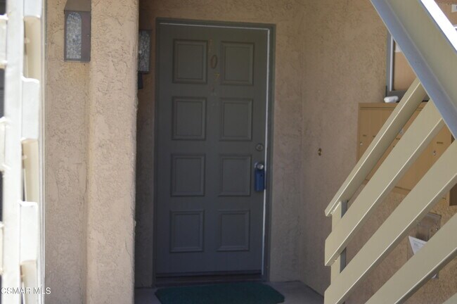 Building Photo - 786 Birchpark Cir
