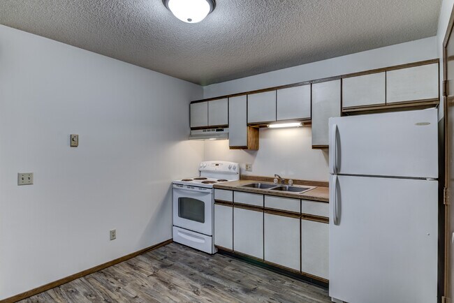 Building Photo - 4615 Fairfax St
