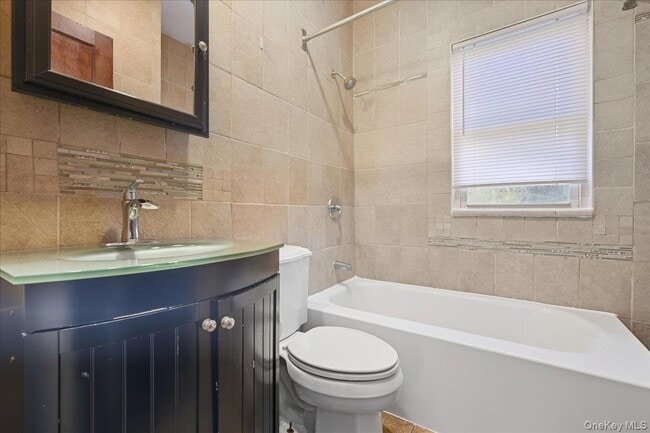 Building Photo - 1 Carl St