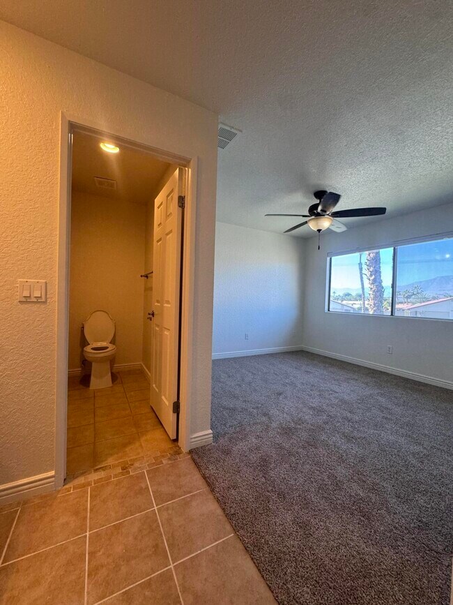 Building Photo - 78650 Ave 42