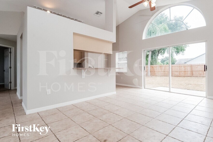 Building Photo - 126 Timberpark Dr