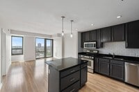 Building Photo - 929 Portland Ave