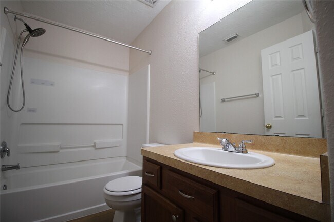 Building Photo - 21123 Sprouse Cir