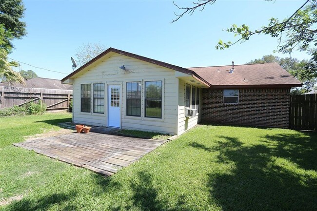 Building Photo - 9707 Fonville Dr