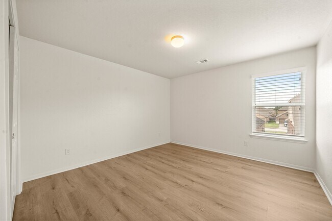 Building Photo - 6411 Westward Wood Way