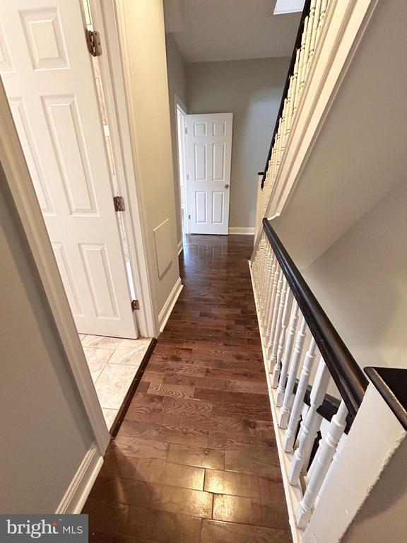 Building Photo - 157 E Duval St