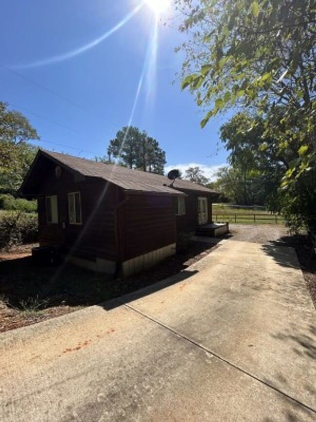 Building Photo - 17032 County Rd 1261