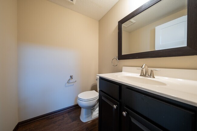 Building Photo - 9690 Independence Cir