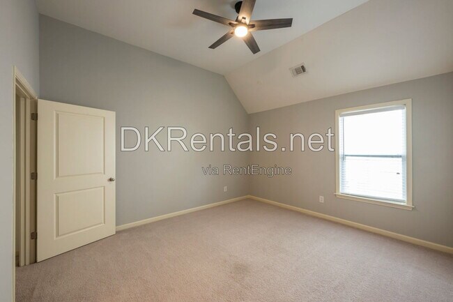 Building Photo - 11923 Aspen Forest Dr