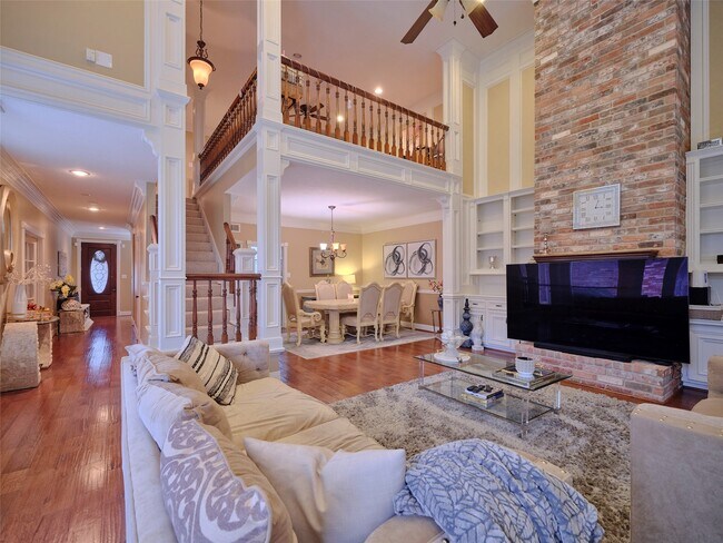 Building Photo - 16623 Manningtree Ln