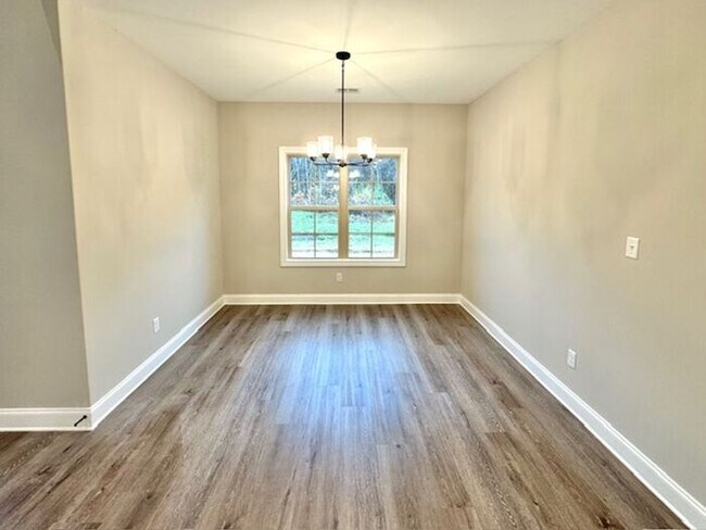 Building Photo - Now Leasing a 5-Bedroom 3 Bath Home In Cordova off of Houston Levee and Walnut Grove