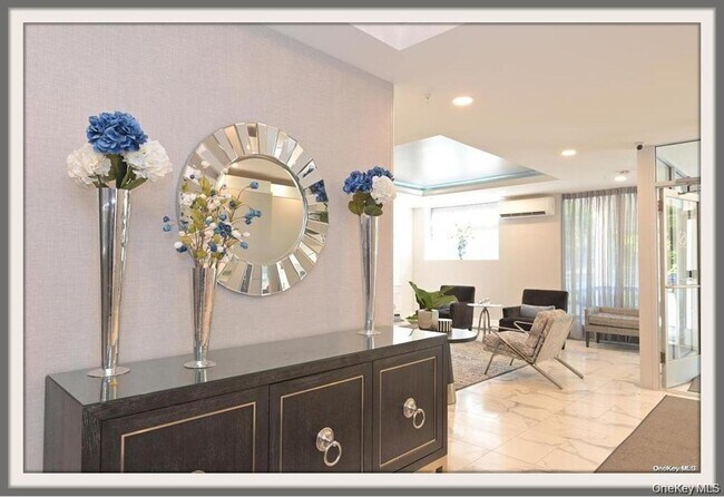 Building Photo - 320 E Shore Rd