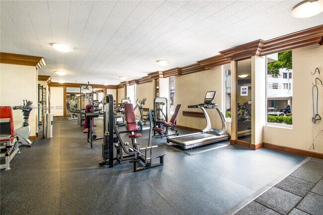 Building Photo - 5 Island Ave