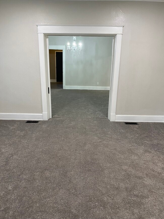 Building Photo - 1921 18th St