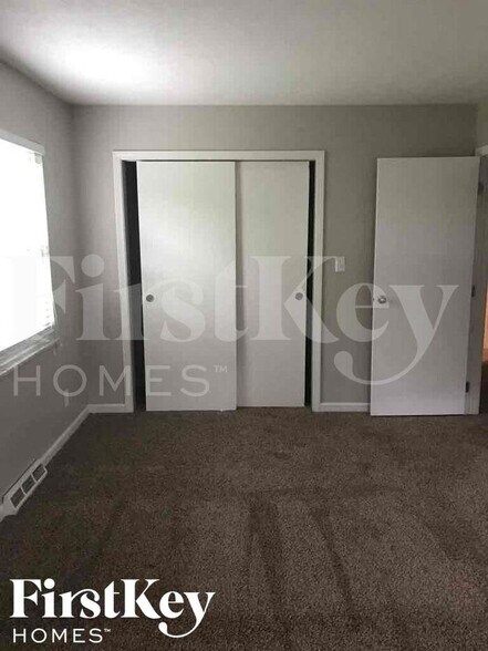 Building Photo - 1823 Caribbean Dr