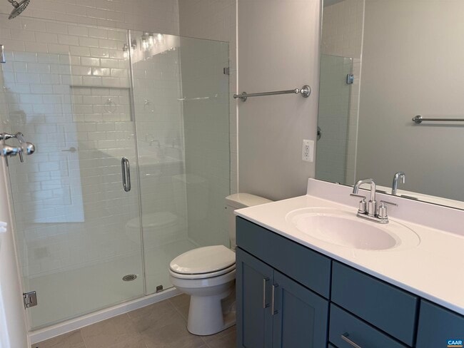 Building Photo - 5426 Golf Dr
