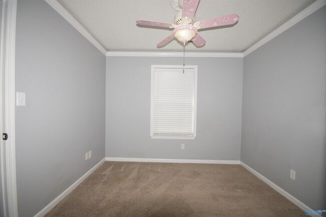 Building Photo - 215 Cypress Creek Dr