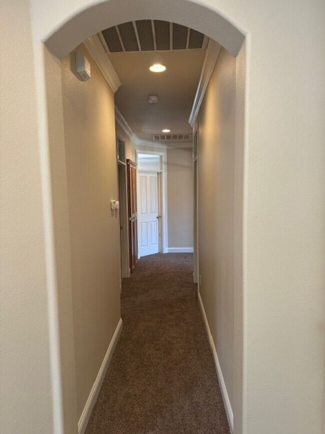 Building Photo - Enterprise Neighborhood 3 Bedroom Home with bonus room and 3 car garage- Landscaping Included!