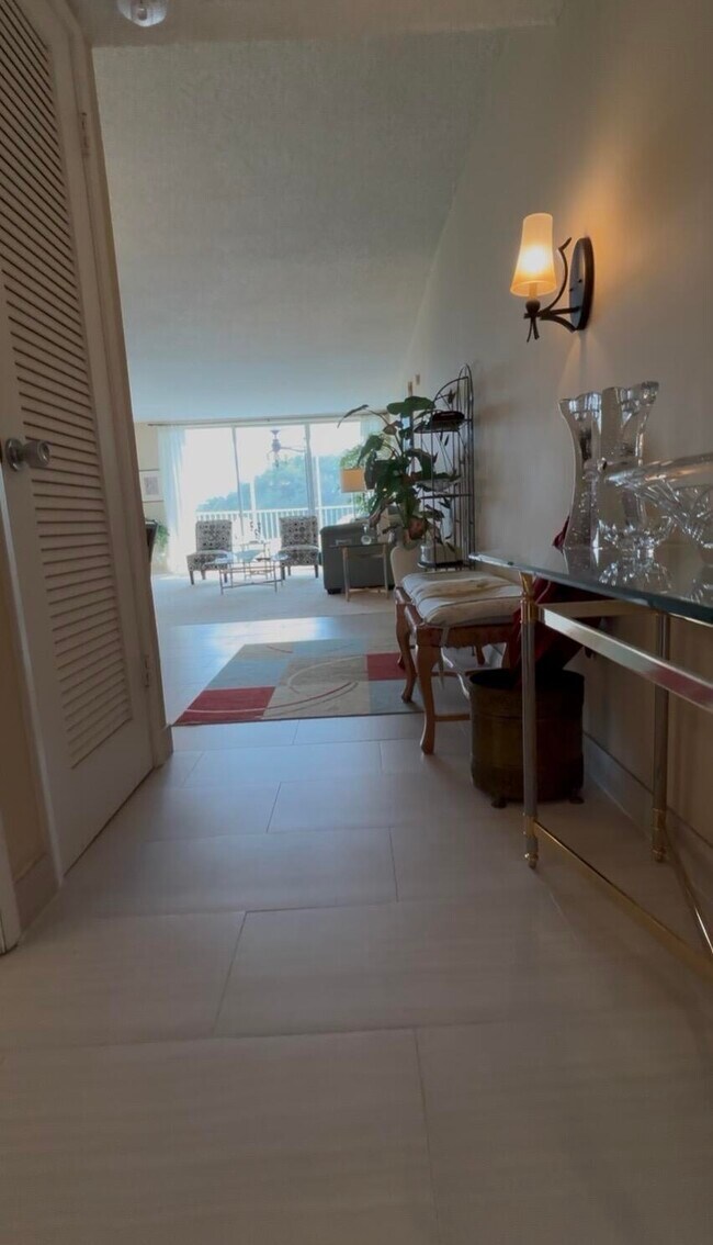 Building Photo - 2691 S Course Dr