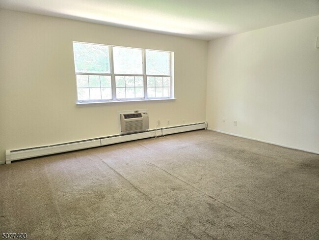 Building Photo - 1041 Ridge St