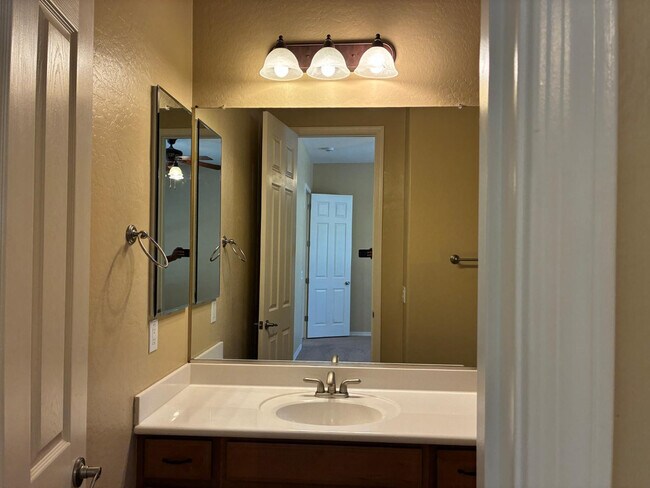Building Photo - 20973 W Cora Vista