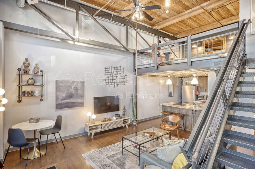 Building Photo - 1111 Osage St