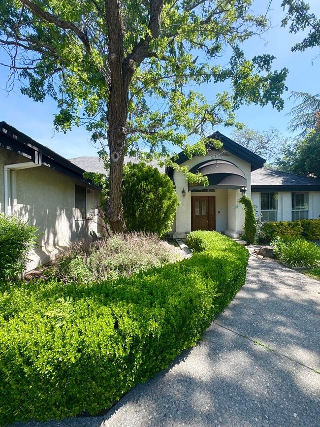 Building Photo - 1855 Gold Hills Dr