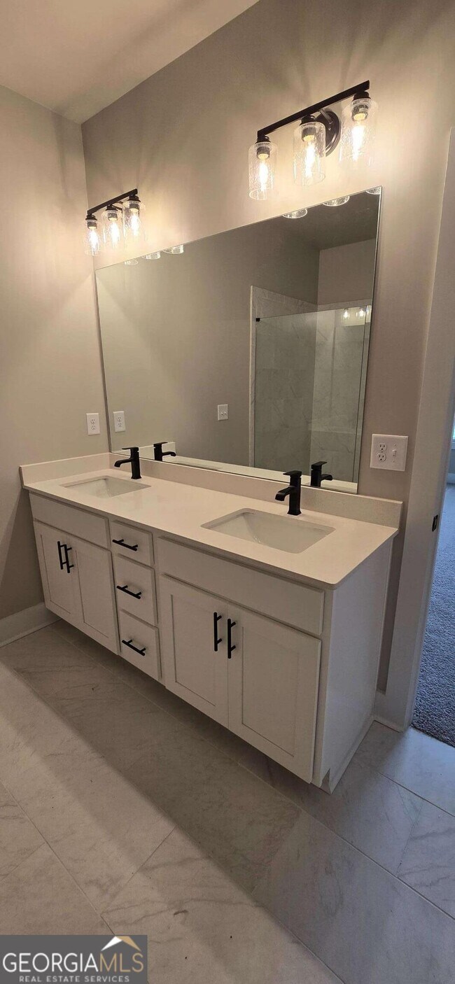 Building Photo - 5728 Urban Vlg Wy