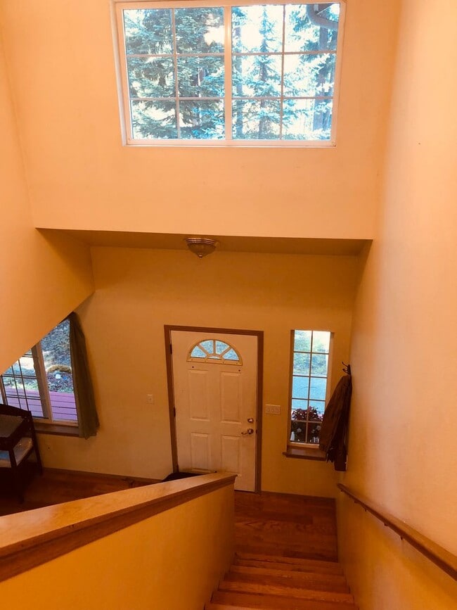 Building Photo - Welcome to Your Dream Home in the Lake Com...
