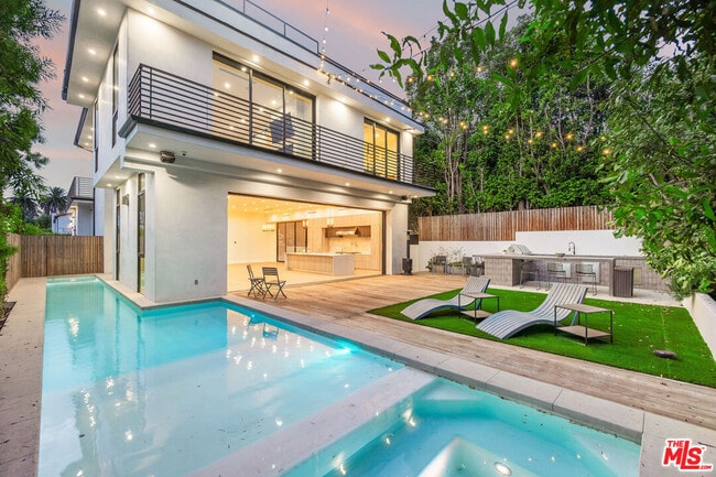 Building Photo - 444 Laurel Ave