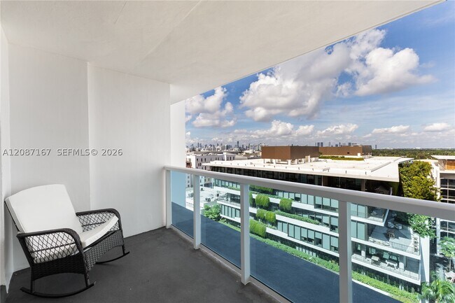 Building Photo - 2301 Collins Ave
