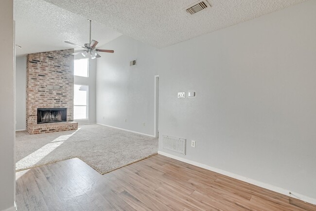 Building Photo - 614 Lillard Rd