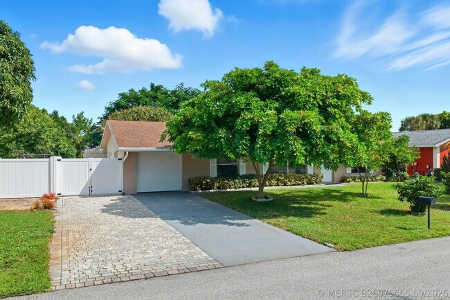 Building Photo - 8685 SW Keathley Ct