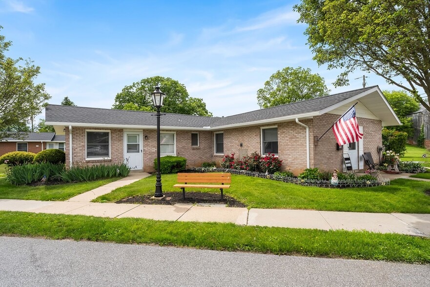 Interior Photo - Neffsville Cottages