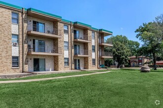 Building Photo - Southgate Apartments