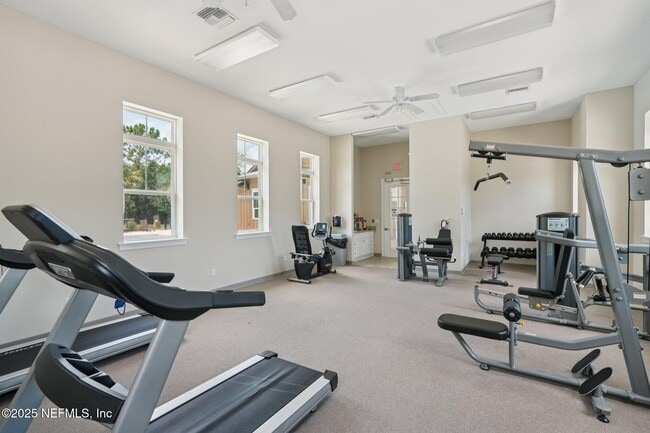 Building Photo - 633 Seville Pkwy