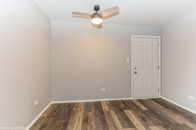 Building Photo - 87 Paxton Ave