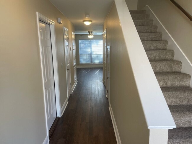Building Photo - Renovated 3BR/2.5BA Townhome — Garage + Backyard — Great Schools — $1,700/mo