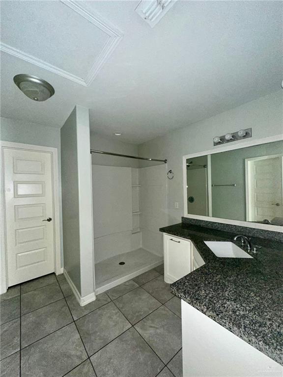 Building Photo - 16 Teak Dr