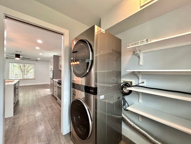 Building Photo - Modern 3/BR 2.5/BA Home with Patio & Balcony