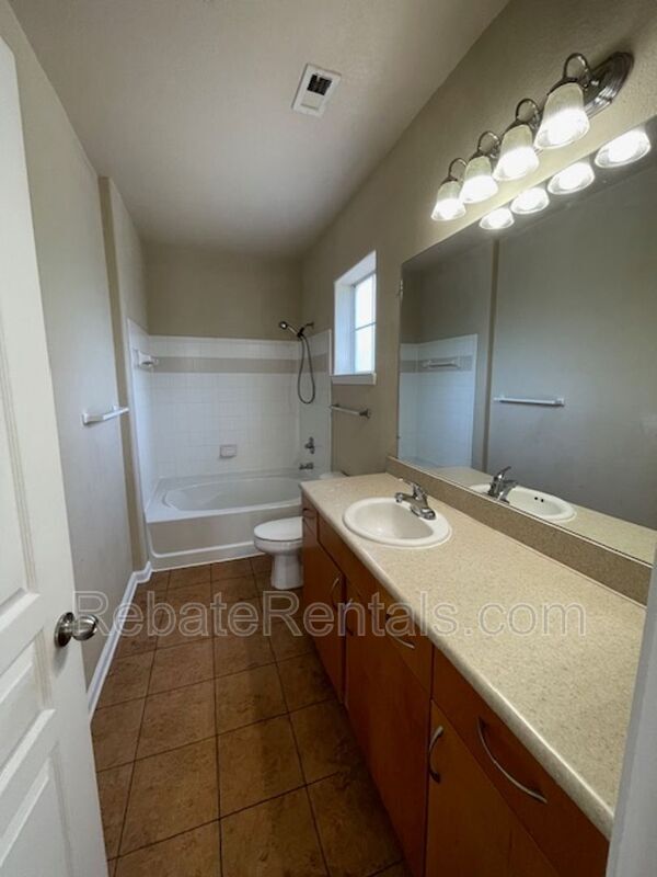 Building Photo - 8290 Gate Pkwy W