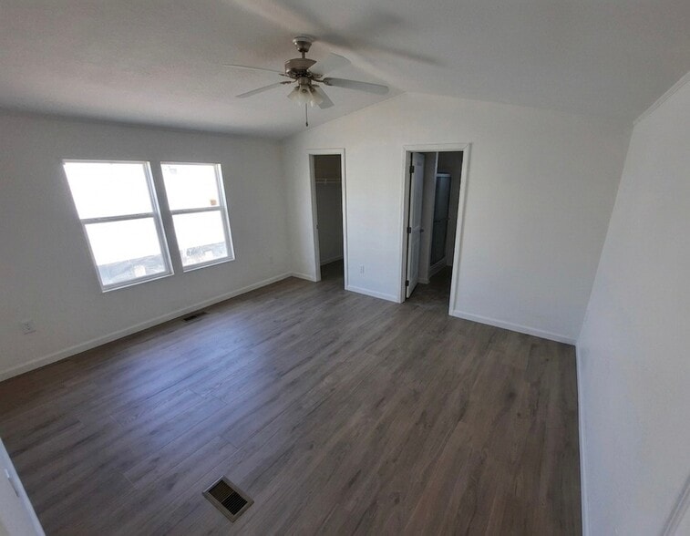 Building Photo - 9540 W 18th St