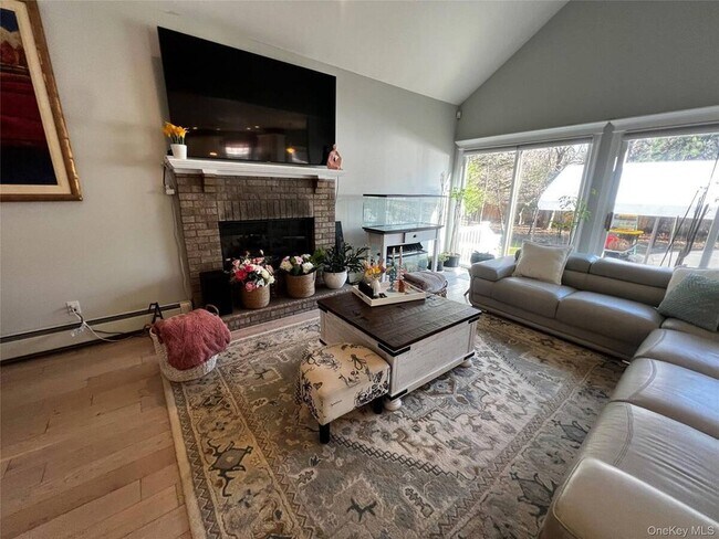 Building Photo - 6 Kara Ct