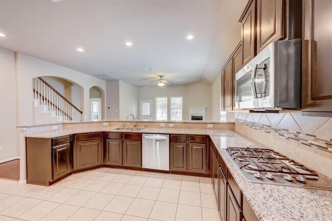 Building Photo - 166 Jaxxon Pointe Dr