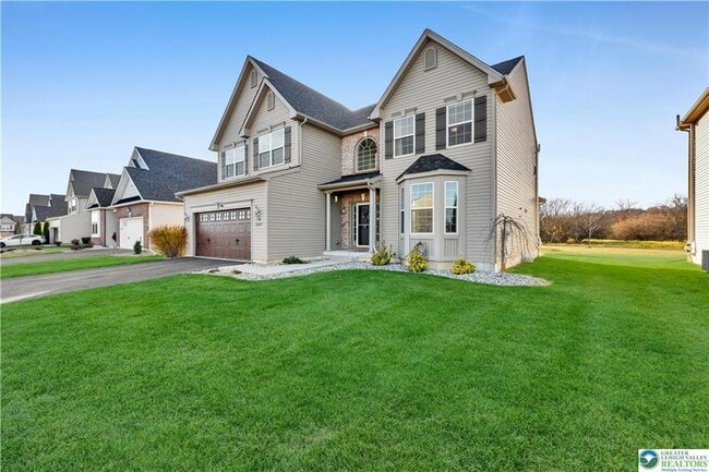 Building Photo - 4247 Beech Dr