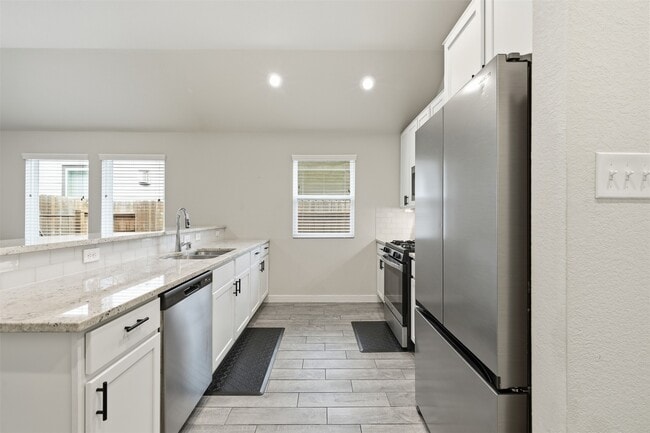 Building Photo - 2742 Oakleaf Ash Ln