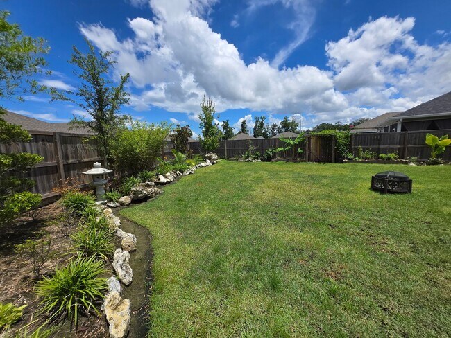 Building Photo - Beautiful 3-Bedroom, 2.5 Bath Home in Desi...