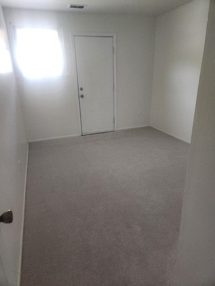 BR/Office 2 - 1100 Vincent Rd