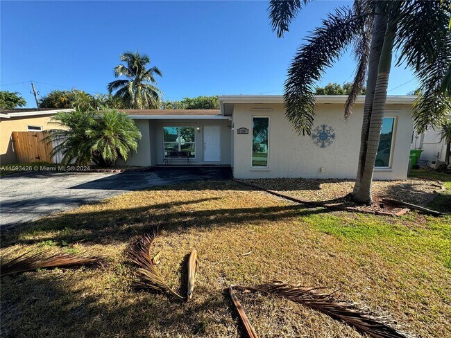 Building Photo - 11311 NW 32nd Manor