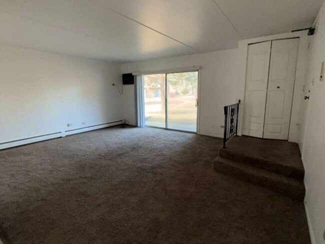 Building Photo - 8108 Waterbury Ct